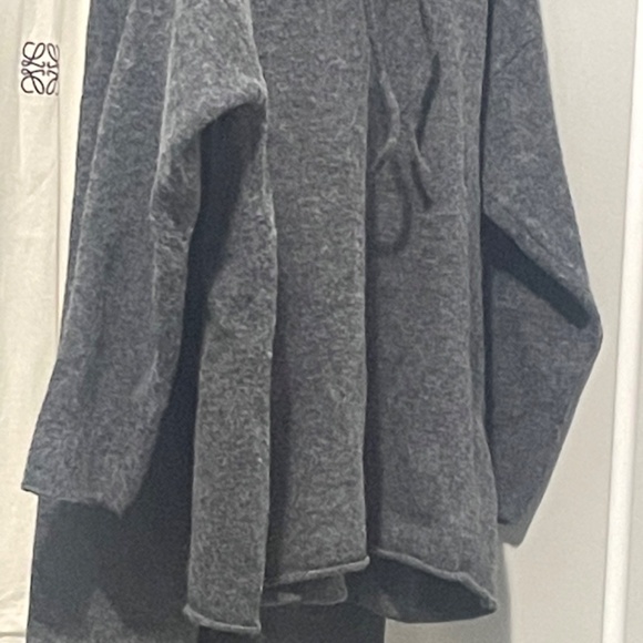 Sweater suits for women - Picture 4 of 6